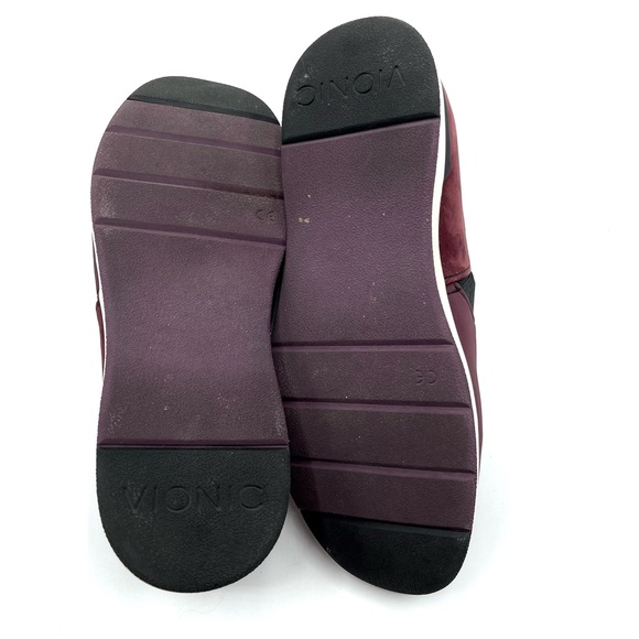 VIONIC Walking Shoe - Picture 9 of 9